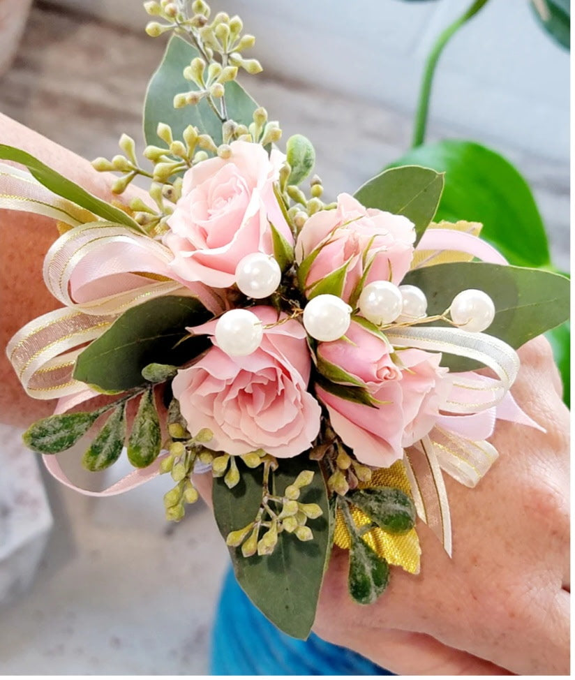 Pink Blum Wrist Corsage